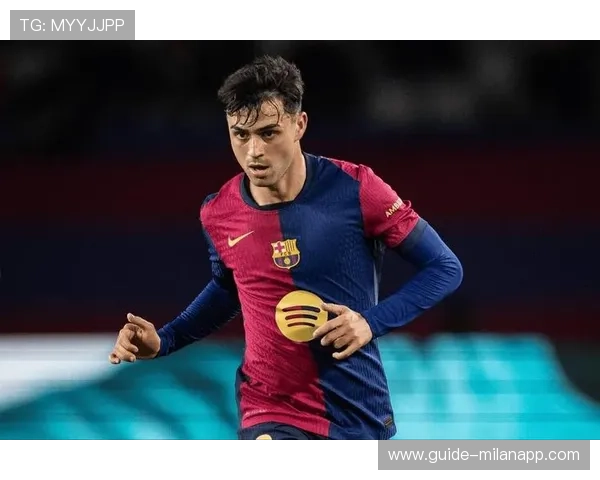 巴萨佩德里直塞打穿中路得手