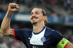 MILAN体育APP下载入口官网-意甲“榜首之战”：尤文VS那不勒斯排名关键战